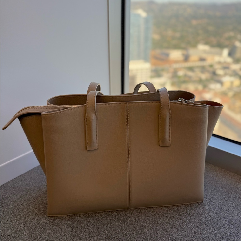 Freja New York Paloma Tote - Latte